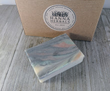 Load image into Gallery viewer, Island Breeze Organic Soap