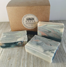 Load image into Gallery viewer, Island Breeze Organic Soap